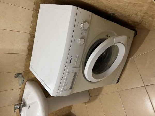 Tirane, jepet me qera apartament 2+1+BLK Kati 2, 90 m² 38.000 Leke (Gjergj legisi perball shkolles aleks buda)