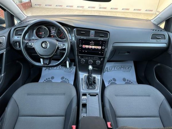 Tirane, shes makine Volkswagen golf 7 Viti 2019, 16.900 Euro
