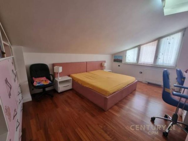 Tirane, jepet me qera apartament 2+1+BLK Kati 5, 161 m² 800 Euro (Kopshti Zoologjik)