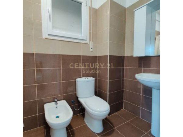 Tirane, jepet me qera apartament 2+1+BLK Kati 3, 110 m² 570 Euro (kopshti Zologjik)