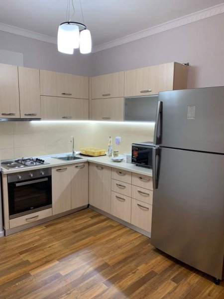 Tirane, jepet me qera apartament 2+1+BLK Kati 9, 92 m² 650 Euro (Rruga panorama)