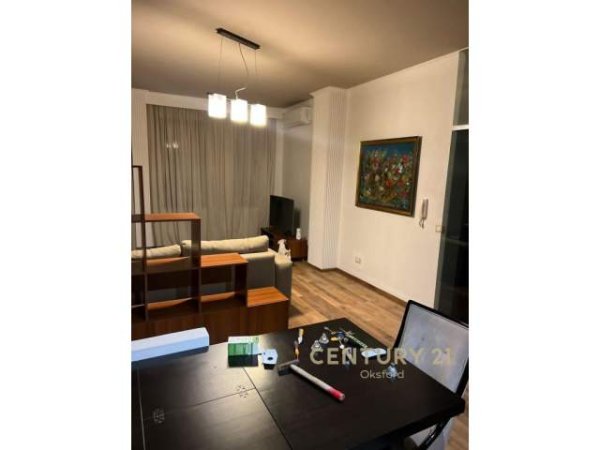 Tirane, jepet me qera apartament 2+1+A+BLK Kati 3, 93 m² 800 Euro (Blloku)