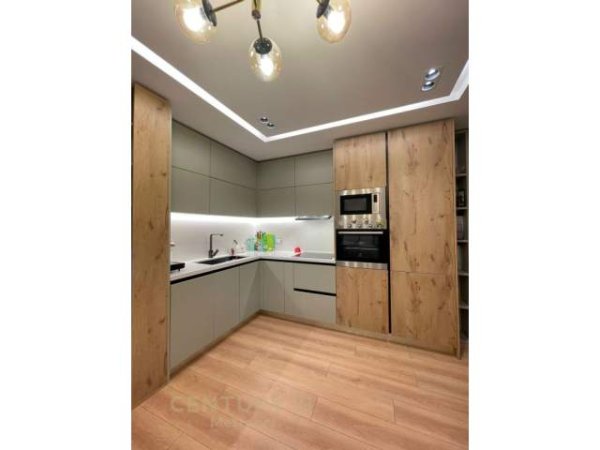 Tirane, jepet me qera apartament 1+1+BLK Kati 1, 75 m² 400 Euro