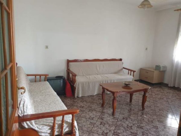 Tirane, jepet me qera apartament 1+1+A+BLK Kati 4, 63 m² 30.000 Leke (bulevardi Bajram Curri)