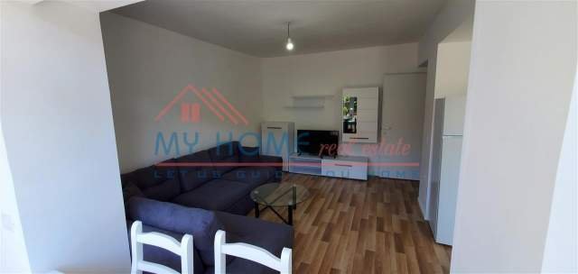 Tirane, jepet me qera apartament 1+1+BLK Kati 3, 65 m² 400 Euro (Asim Vokshi)