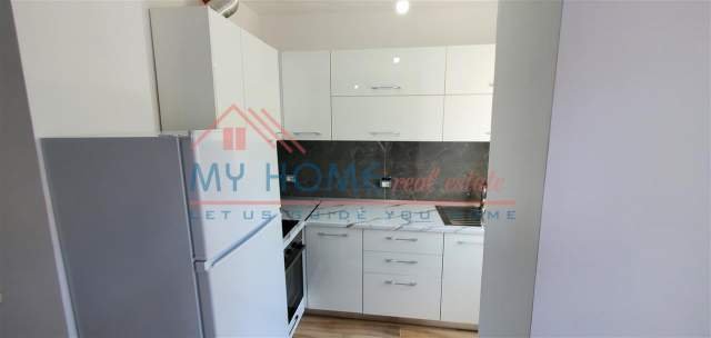 Tirane, jepet me qera apartament 1+1+BLK Kati 3, 65 m² 400 Euro (Asim Vokshi)
