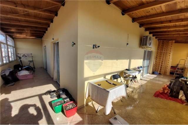 Tirane, jepet me qera apartament 2+1 Kati 5, 115 m² 400 Euro (Ish Profarma)