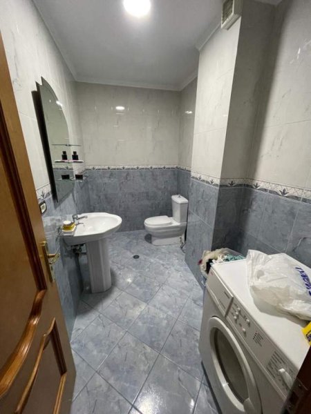 Tirane, jepet me qera apartament 2+1 Kati 2, 100 m² 450 Euro (Don Bosko)