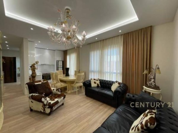 Tirane, jepet me qera apartament 1+1+BLK 700 Euro (liqeni i thate)