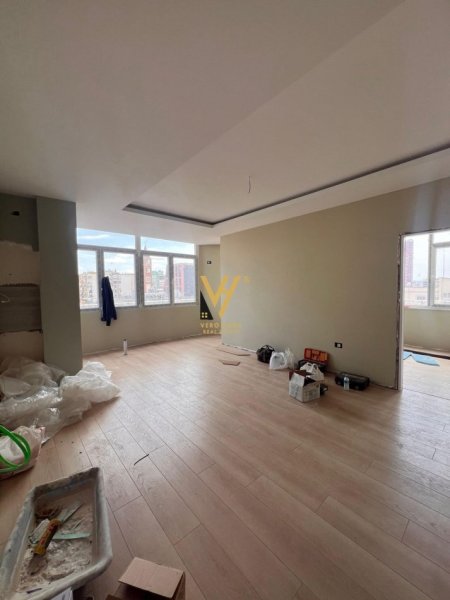 Tirane, shitet apartament 1+1+Ballkon Kati 7, 59 m² 171.000 € (RRUGA E BOGDANEVE)