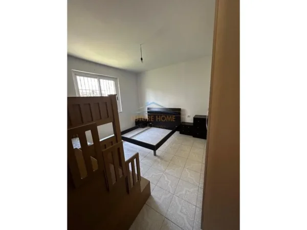 Tirane, jepet me qera shtepi 2+1 Kati 0, 300 m² 400 € (Jordan Misja , Tiranë)