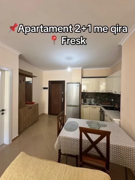 Tirane, jepet me qera apartament 2+1+Ballkon Kati 5, 100 m² 350 € (Fresku)