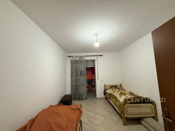Tirane, jepet me qera apartament 2+1 Kati 2, 111 m² 350 € (Fresk)