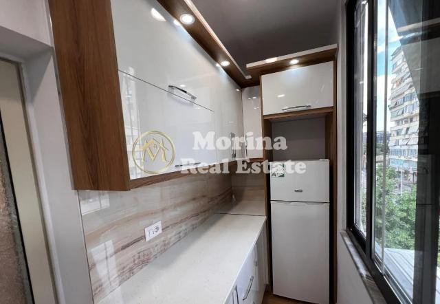 Tirane, jepet me qera apartament 2+1 Kati 4, 75 m² 500 € (Zogu i Zi)