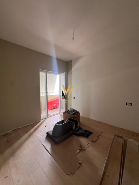 Tirane, shitet apartament 1+1+Ballkon Kati 7, 58 m² 168.000 € (RRUGA E BOGDANEVE)