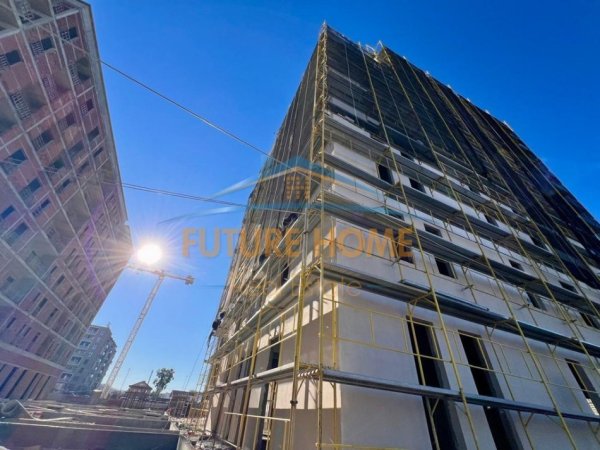 Tirane, shitet apartament 2+1 Kati 3, 94 m² 110.000 € (ISH DOGANA.TIRANA ENTRY)