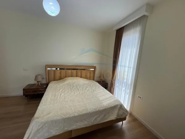 Tirane, jepet me qera apartament 2+1 Kati 3, 101 m² 800 € (Ferit Xhajko,Tirane)