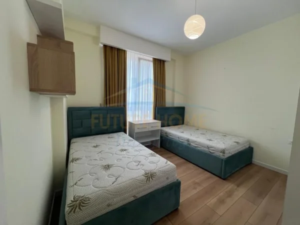 Tirane, jepet me qera apartament 2+1 Kati 3, 101 m² 800 € (Ferit Xhajko,Tirane)