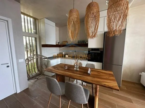 Dhermi - Palase, shitet apartament 2+1+POST PARKIMI , 91 m² 550.000 € (GREEN COAST RESORT)