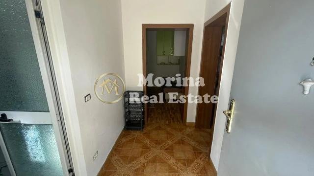 Tirane, jepet me qera apartament 1+1 Kati 1, 60 m² 300 € (Allias-Rruga Njazi Meka)