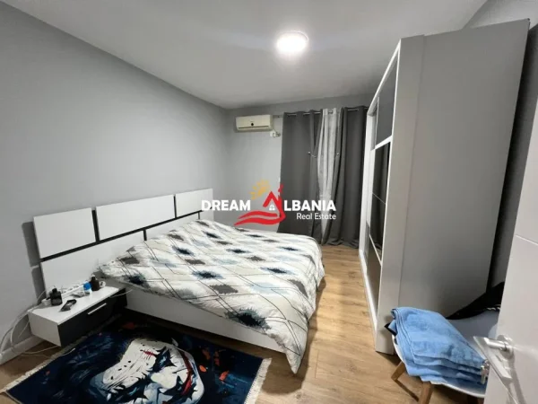 Tirane, shitet apartament 3+1 , 100 m² 300.000 € 