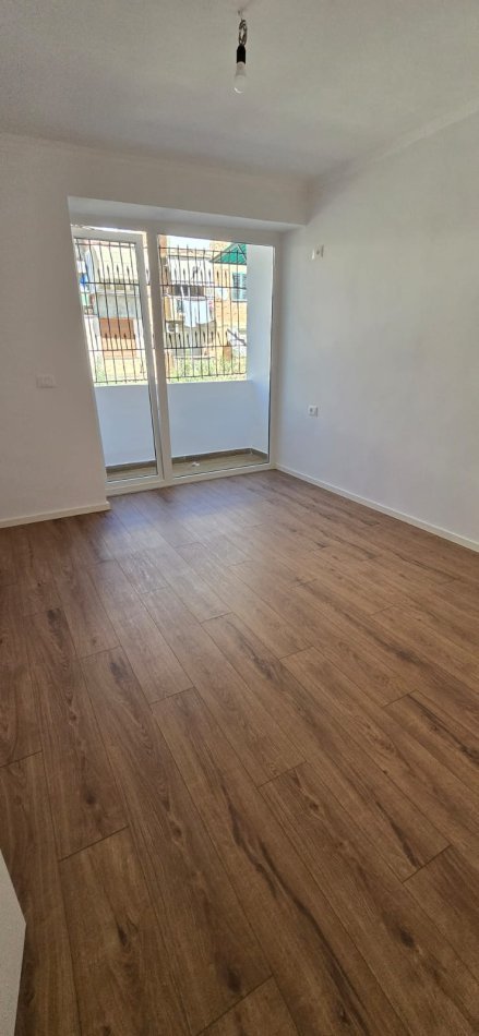 Tirane, shitet apartament 1+1+Ballkon Kati 2, 40 m² 125.000 € (Rruga Sander Prosi)
