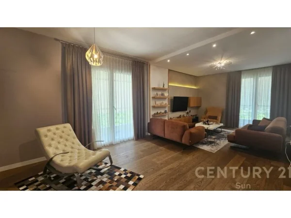 Tirane, shitet apartament 3+1+Ballkon Kati 4, 230 m² 414.000 € (Ne Zonen e Kopshtit Zoologjik)