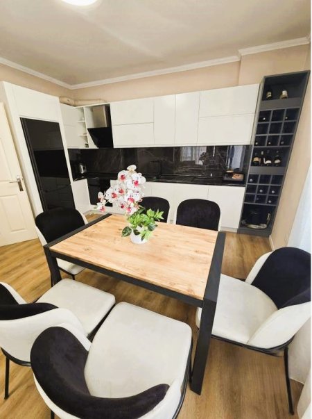 Tirane, shitet apartament 2+1+Aneks+Ballkon Kati 5, 96 m² 165.000 € (Astir)