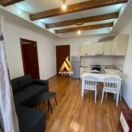 Tirane, jepet me qera apartament 1+1+Ballkon Kati 8, 70 m² 420 € (sokrat miho) Astir, Tirane