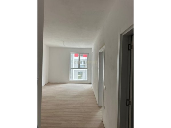 Tirane, shitet apartament 1+1 Kati 3, 64 m² 73.000 € (UNIVERS CITY)