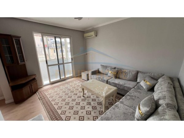 Shitet, Apartament 1+1+Depo, Kinostudio