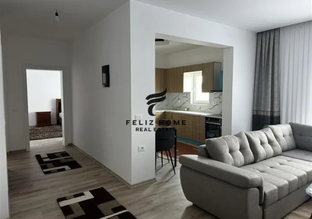 Tirane, jepet me qera apartament 3+1+Ballkon Kati 2, 120 m² 700 € (YZBERISHT)