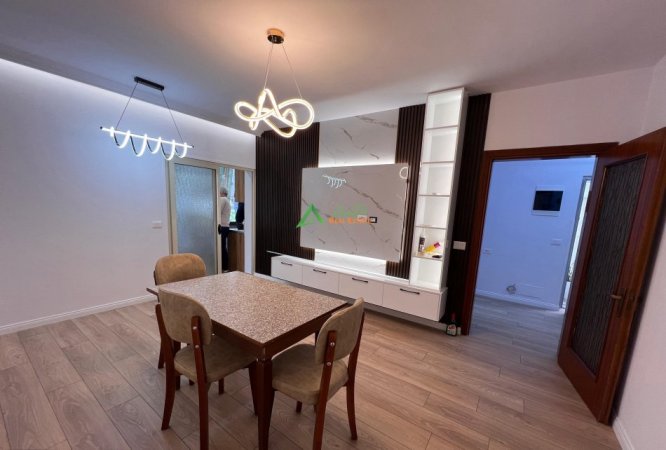 Tirane, jepet me qera apartament 1+1+Aneks , i pa banuar me pare Kati 4, 67 m² (Zogu i Zi)