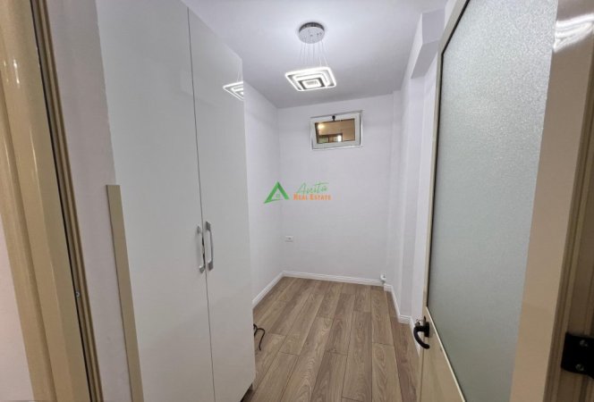 Tirane, jepet me qera apartament 1+1+Aneks , i pa banuar me pare Kati 4, 67 m² (Zogu i Zi)