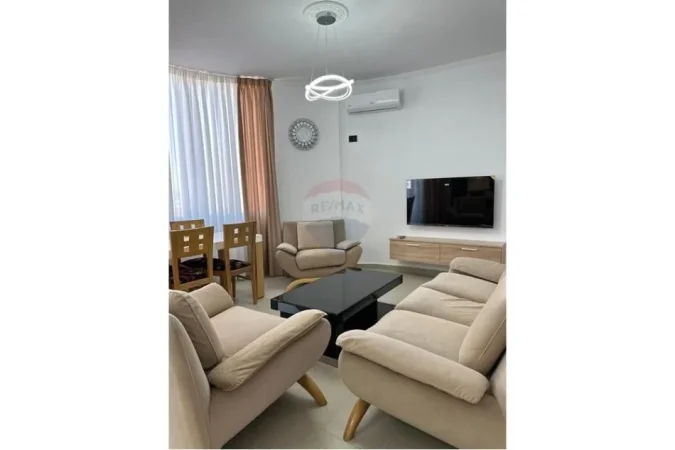 Tirane, shitet apartament 1+1+Ballkon Kati 4, 71 m² 105000 € (Fresk)