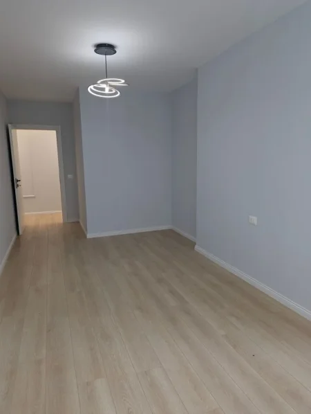 Tirane, shitet apartament 2+1 Kati 1, 93 m² 265.000 € (Myslym Shyri)