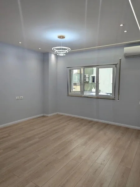 Tirane, shitet apartament 2+1 Kati 1, 93 m² 265.000 € (Myslym Shyri)