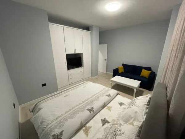 Tirane, jepet me qera garsonier 1+1 Kati 2, 50 m² 250 € (Don bosko)