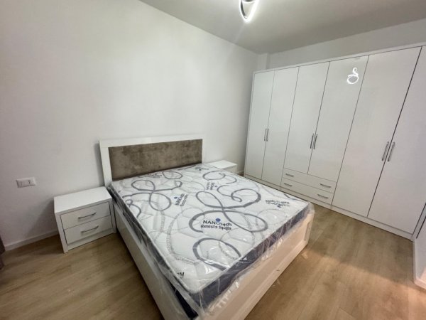 Tirane, jepet me qera apartament 2+1+Aneks Kati 2, 140 m² 800 € (Don Bosko)