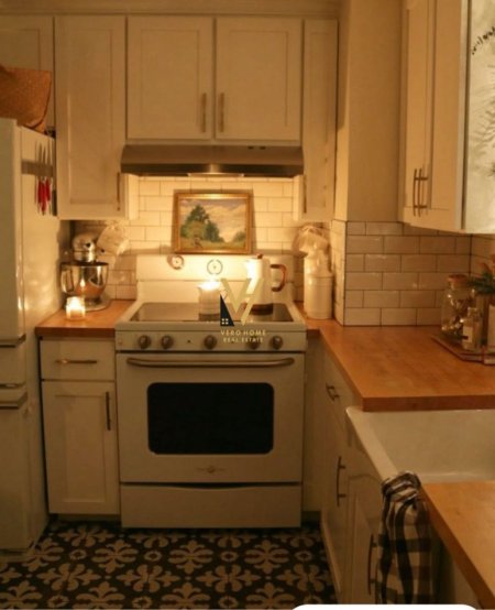 Tirane, shitet apartament 2+1+Ballkon Kati 3, 60 m² 170.000 € (MYSLYM SHYR)