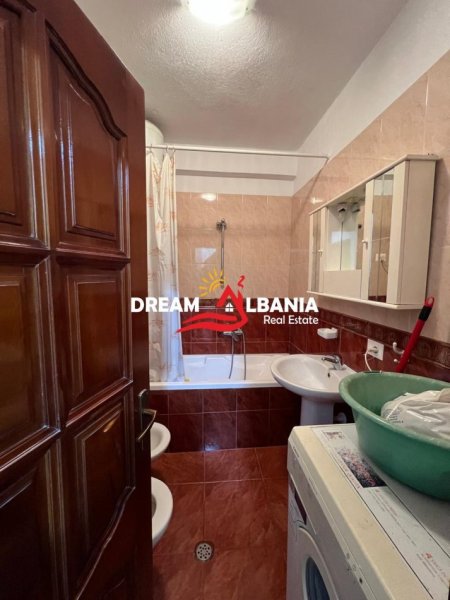 Tirane, jepet me qera apartament 1+1 , 68 m² 600 € 