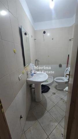Tirane, jepet me qera apartament 1+1 Kati 7, 70 m² 380 € (Yzberisht)