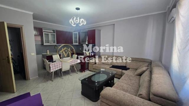 Tirane, jepet me qera apartament 1+1 Kati 7, 70 m² 380 € (Yzberisht)