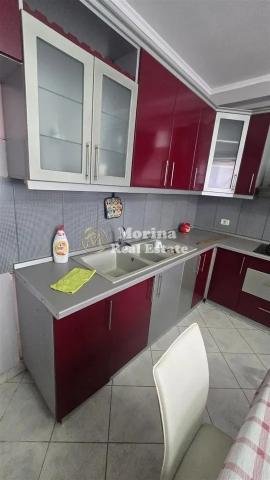 Tirane, jepet me qera apartament 1+1 Kati 7, 70 m² 380 € (Yzberisht)