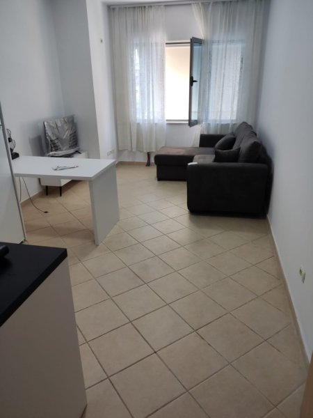Tirane, jap me qera apartament 1+1+Ballkon Kati 6, 60 m² 40.000 leke/muaj
