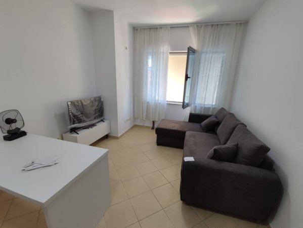 Tirane, jap me qera apartament 1+1+Ballkon Kati 6, 60 m² 40.000 leke/muaj