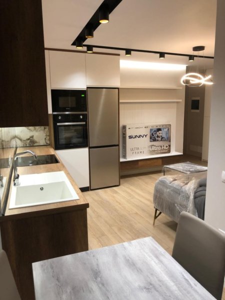 Tirane, jap me qera apartament 1+1+Ballkon Kati 3, 63 m² 450 € (hamdi pepo)