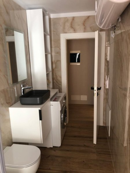Tirane, jap me qera apartament 1+1+Ballkon Kati 3, 63 m² 450 € (hamdi pepo)