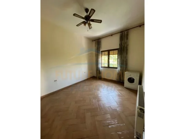 Tirane, jepet me qera apartament duplex Dublex Kati 0, 116 m² 900 € (Bllok, Tirane)
