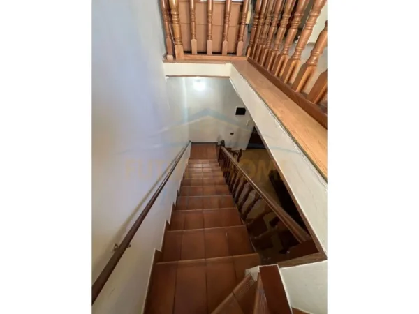 Tirane, jepet me qera apartament duplex Dublex Kati 0, 116 m² 900 € (Bllok, Tirane)